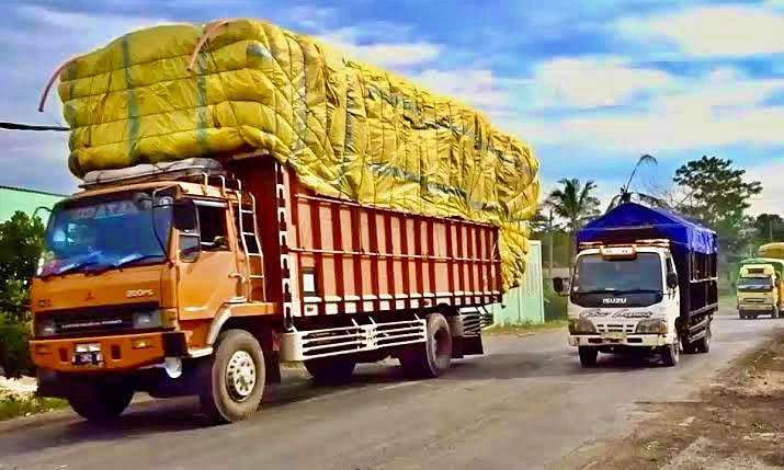 Dampak ODOL: Infrastruktur Rusak, Sopir Terabaikan