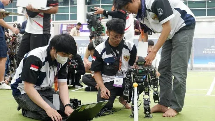 Daihatsu Puji Tim Robotik Ichiro di GIIAS 2025: Inovasi yang Menginspirasi!