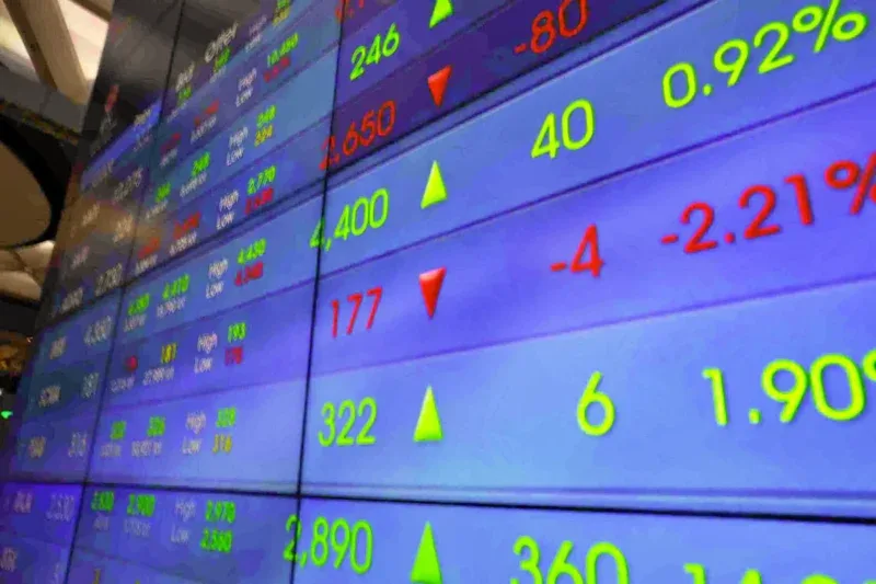 Reshuffle Kabinet Bikin IHSG Anjlok ke 7.748, Ini Dampak Selanjutnya!