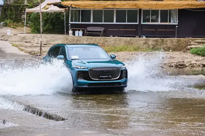 Chery L8 Taklukkan Uji Tabrak Banjir Ekstrem, Siap Guncang Pasar!