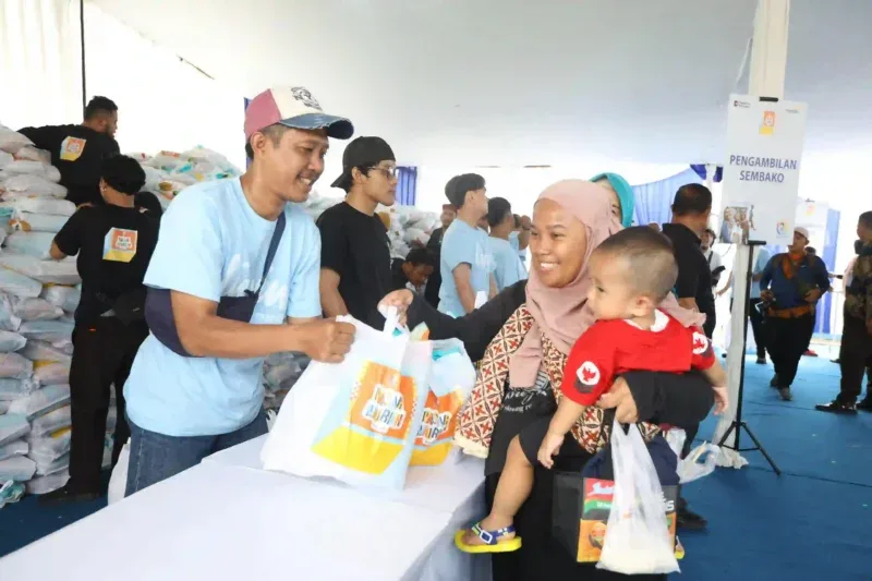 Rayakan HUT ke-27, Bank Mandiri Hadirkan Pasar Murah Dukung UMKM!