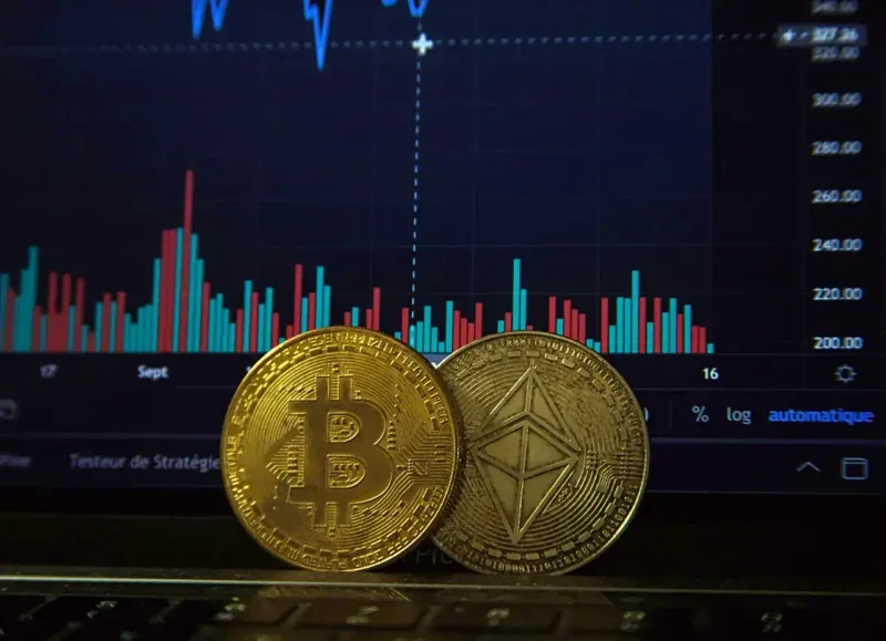 Bitcoin Merangkak Naik 0,02 Berkat Santa Rally, Simak Analisisnya!